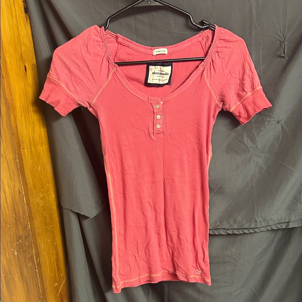 Abercrombie & Fitch Coral Short Sleeve Tee